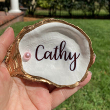 Load image into Gallery viewer, Oyster Shell Place Cards