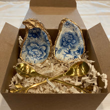 Load image into Gallery viewer, Salt &amp; Pepper Cellar Gift Set - Blue &amp; White China